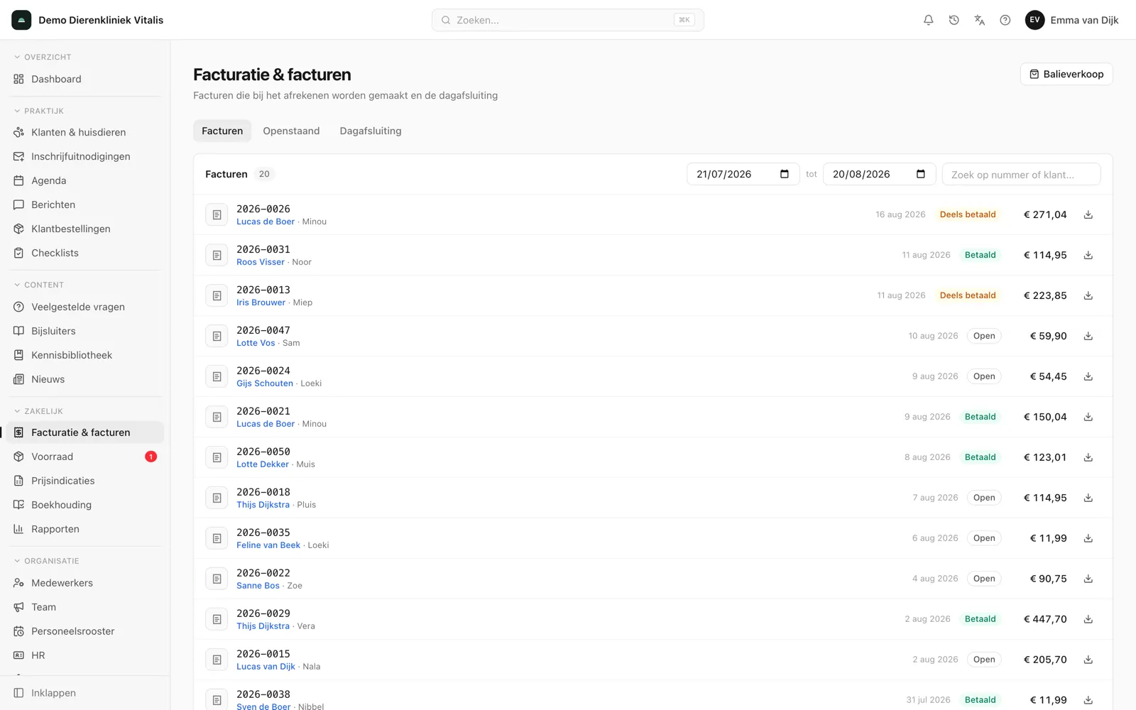 Invoice overview with paid and partially paid invoices.